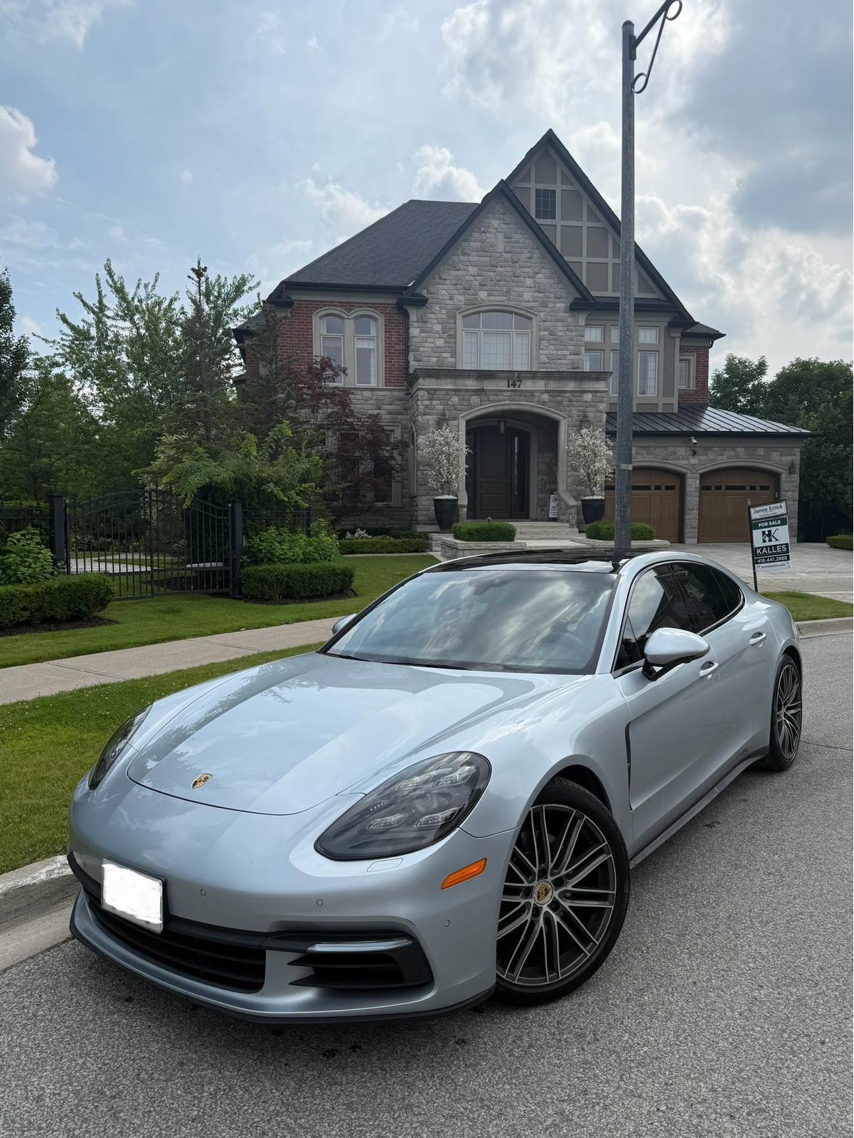 Porsche Panamera 4S  Sedan